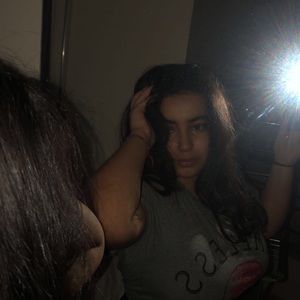 Meet your Posher, Nada